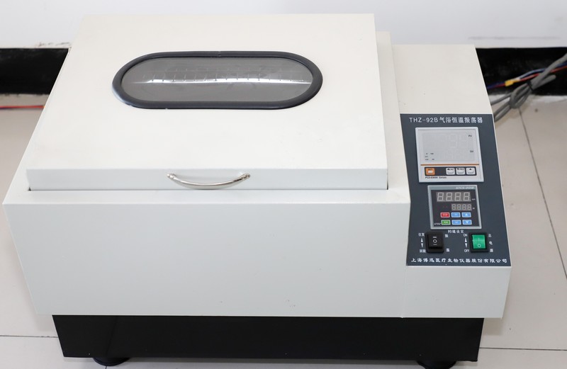 4气浴恒温振荡器.JPG